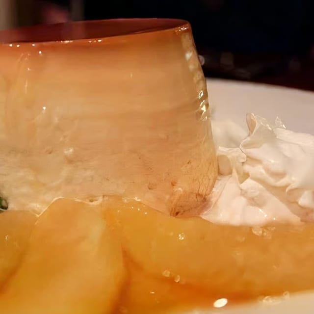 Flan Con Naranja.